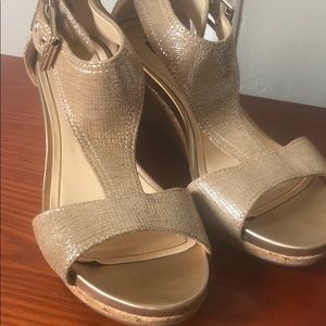 Super cute gold heels worn! NEW W ORIGINAL BOX!